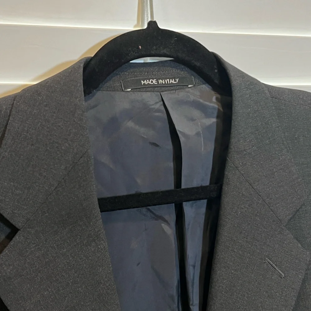 Armani Collezioni Mens 42R Wool Blazer Charcoal Grey 3-Button Sport Coat Italy